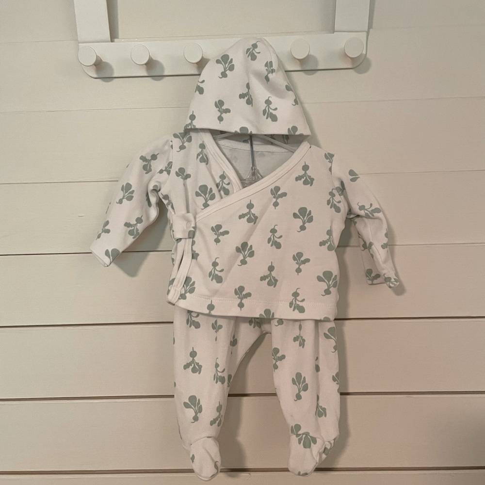 Organic Cotton Newborn Kimono Set with pants and hat